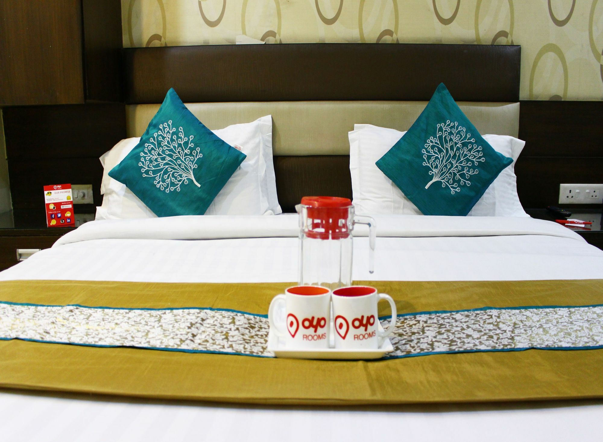 Crown Royale Hotel Dehradun Luaran gambar